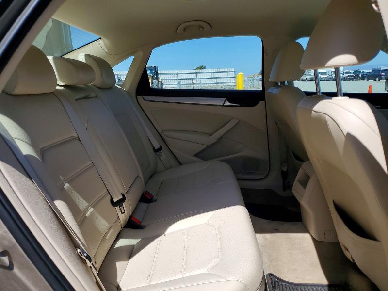 Продаж на аукціоні авто 2015 Volkswagen Passat, vin: 1VWAS7A32FC068384, номер лоту: 55890806