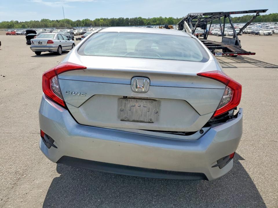 55836686 :رقم المزاد ، 2HGFC2F59JH608923 vin ، 2018 Honda Civic مزاد بيع