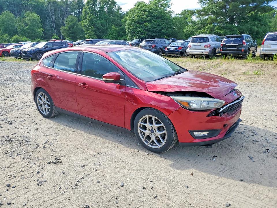 57598816 :رقم المزاد ، 1FADP3K27FL352969 vin ، 2015 Ford Focus مزاد بيع