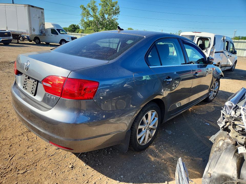 2013 Volkswagen Jetta მანქანა იყიდება აუქციონზე, vin: 3VWDX7AJ6DM374240, აუქციონის ნომერი: 58632856