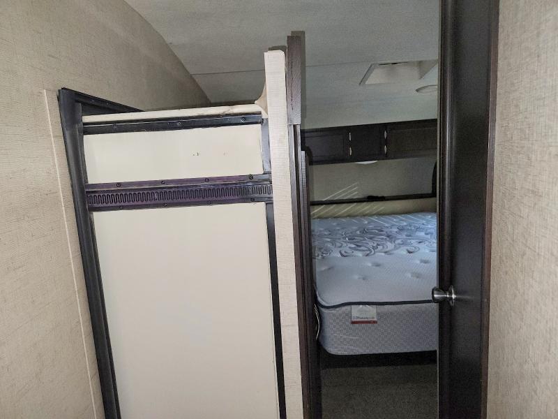Продажа на аукционе авто 2018 Kz Rv Unknown, vin: 4EZFD2527J6069558, номер лота: 57950196