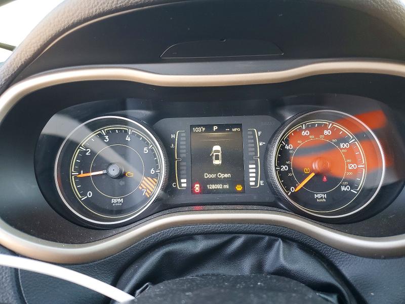 55977596 :رقم المزاد ، 1C4PJLAB1FW620407 vin ، 2015 Jeep Cherokee مزاد بيع