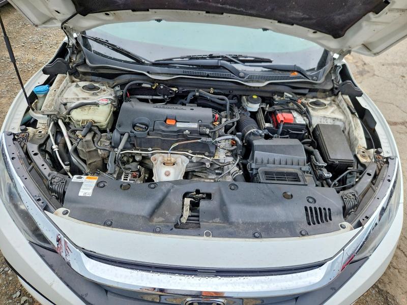 57701026 :رقم المزاد ، 19XFC2F5XJE009071 vin ، 2018 Honda Civic مزاد بيع