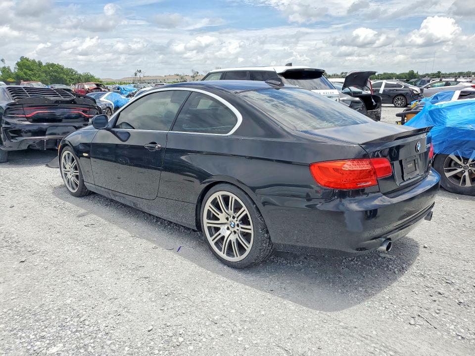 2011 Bmw 335 მანქანა იყიდება აუქციონზე, vin: WBAKG7C58BE598023, აუქციონის ნომერი: 55809636