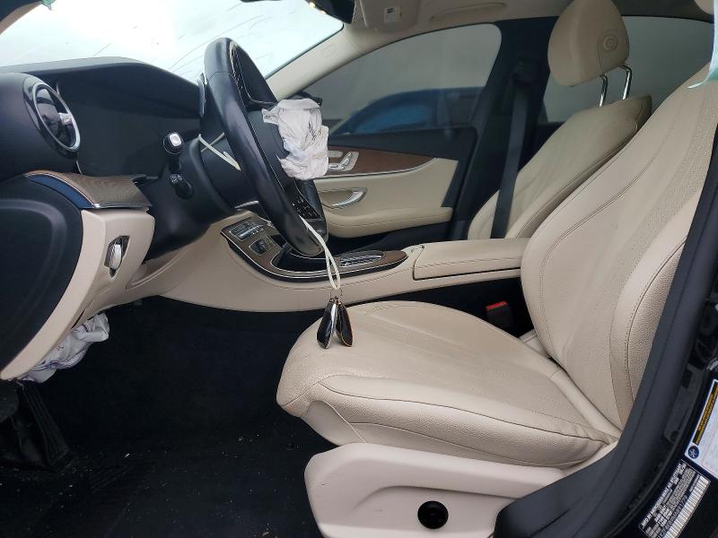 57632146 :رقم المزاد ، W1KZF8EB9MA891779 vin ، 2021 Mercedes-benz E مزاد بيع