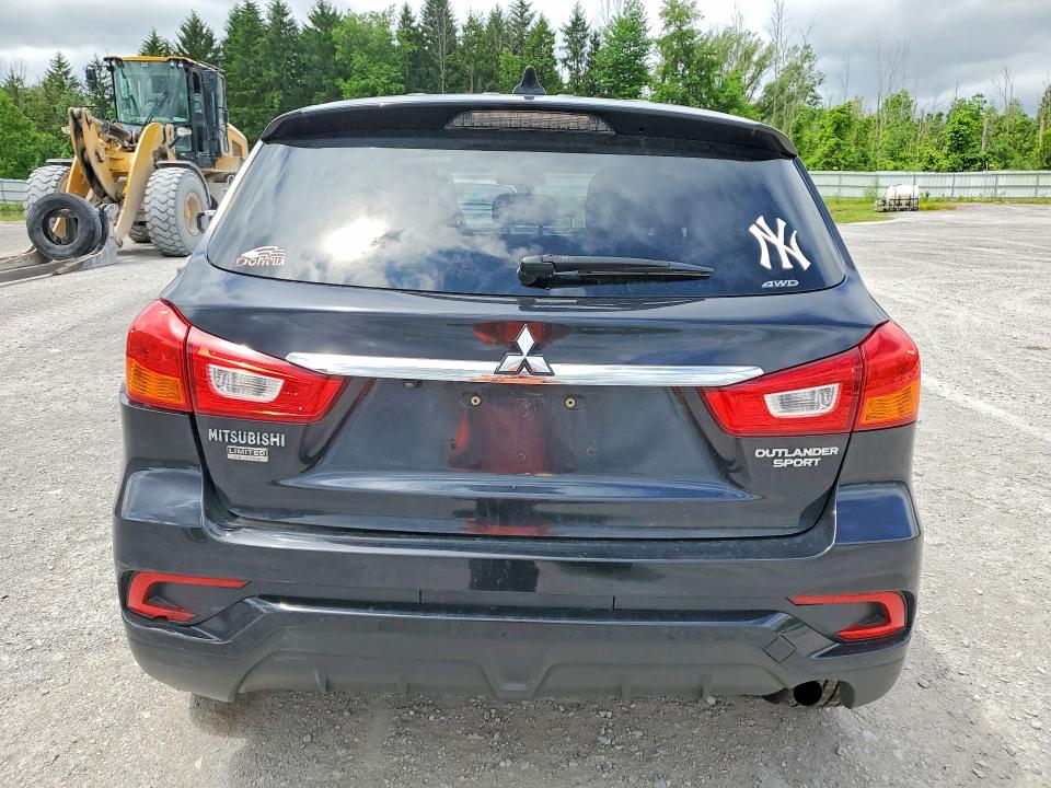 57030226 :رقم المزاد ، JA4AR3AU1JZ025266 vin ، 2018 Mitsubishi Outlander Sport مزاد بيع