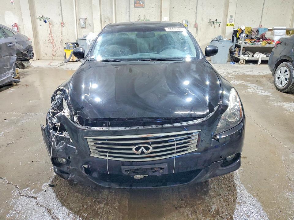 55501526 :رقم المزاد ، JN1CV6EL5FM890259 vin ، 2015 Infiniti Q60 Coupe مزاد بيع