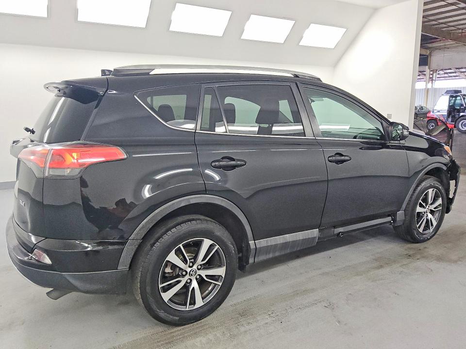 2016 Toyota Rav4 მანქანა იყიდება აუქციონზე, vin: 2T3WFREV9GW278001, აუქციონის ნომერი: 58686076