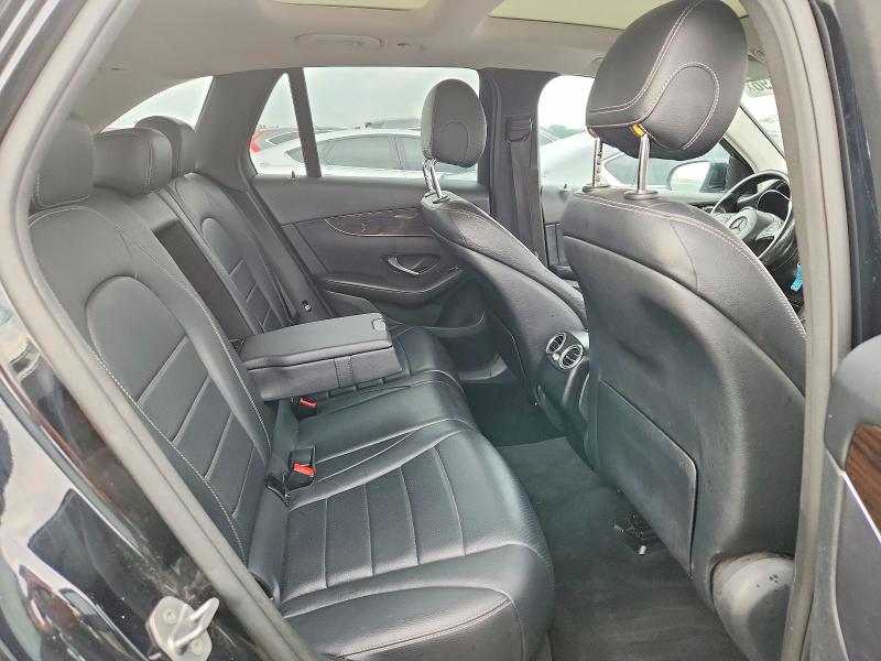 58709896 :رقم المزاد ، WDC0G4KB2GF099164 vin ، 2016 Mercedes-benz Glc مزاد بيع
