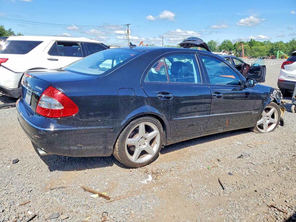 56402306 :رقم المزاد ، WDBUF87XX9B402125 vin ، 2009 Mercedes-benz E مزاد بيع