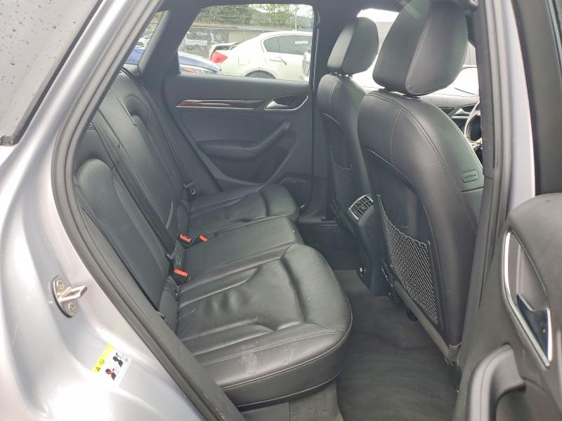 2015 Audi Q3 მანქანა იყიდება აუქციონზე, vin: WA1GFCFS6FR010277, აუქციონის ნომერი: 55646906