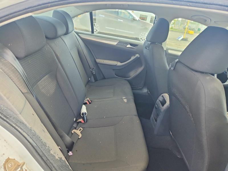58581236 :رقم المزاد ، 3VW1K7AJXFM422634 vin ، 2015 Volkswagen Jetta مزاد بيع