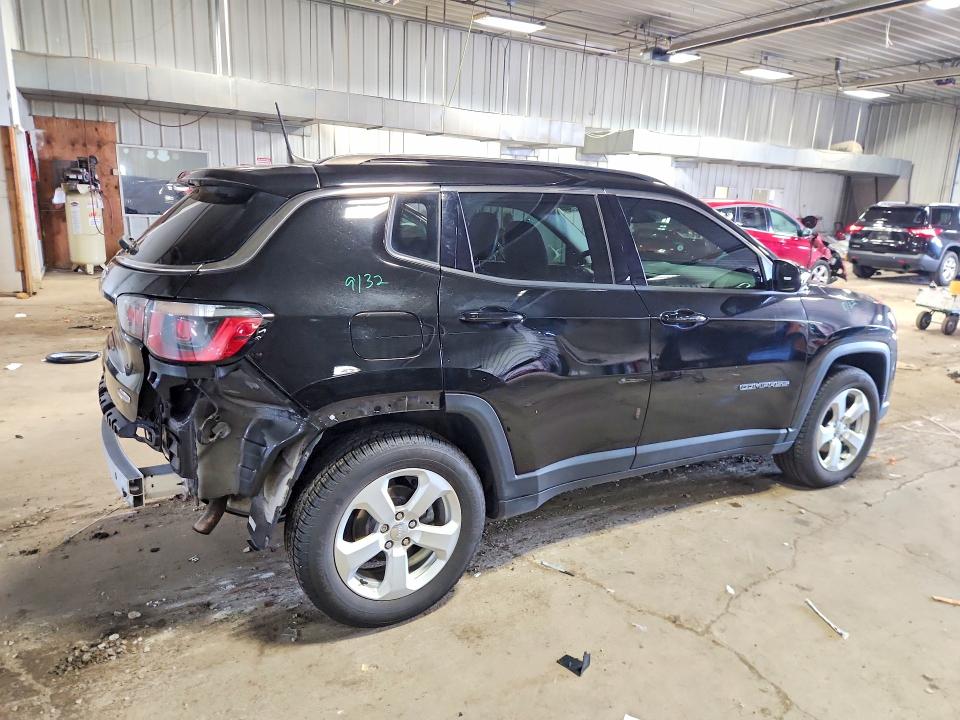 2018 Jeep Compass მანქანა იყიდება აუქციონზე, vin: 3C4NJCBB5JT272664, აუქციონის ნომერი: 58042286