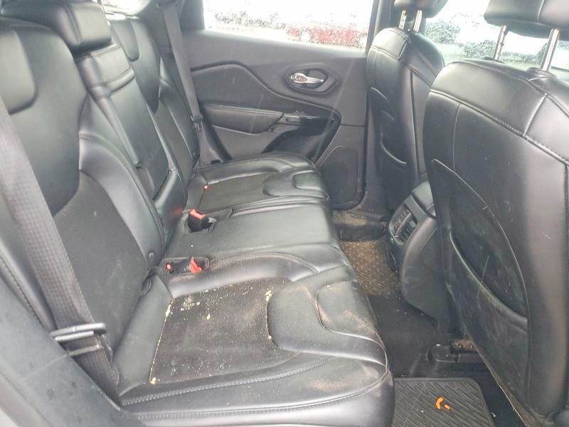 56584696 :رقم المزاد ، 1C4PJMLB1KD292222 vin ، 2019 Jeep Cherokee مزاد بيع