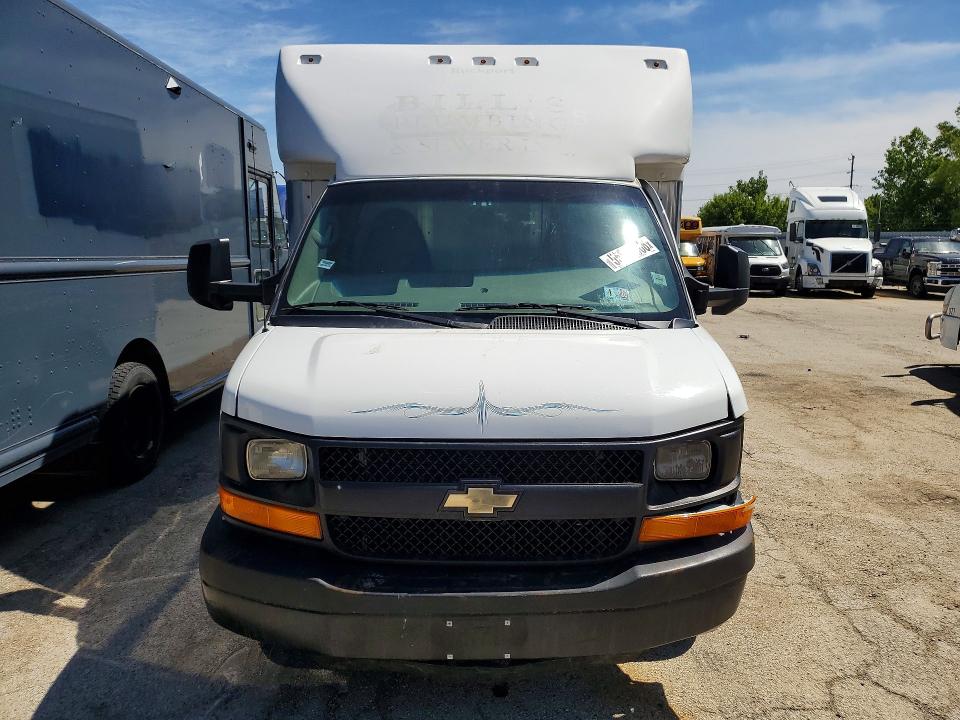 55950066 :رقم المزاد ، 1GB3G2CG5F1267199 vin ، 2015 Chevrolet Express مزاد بيع