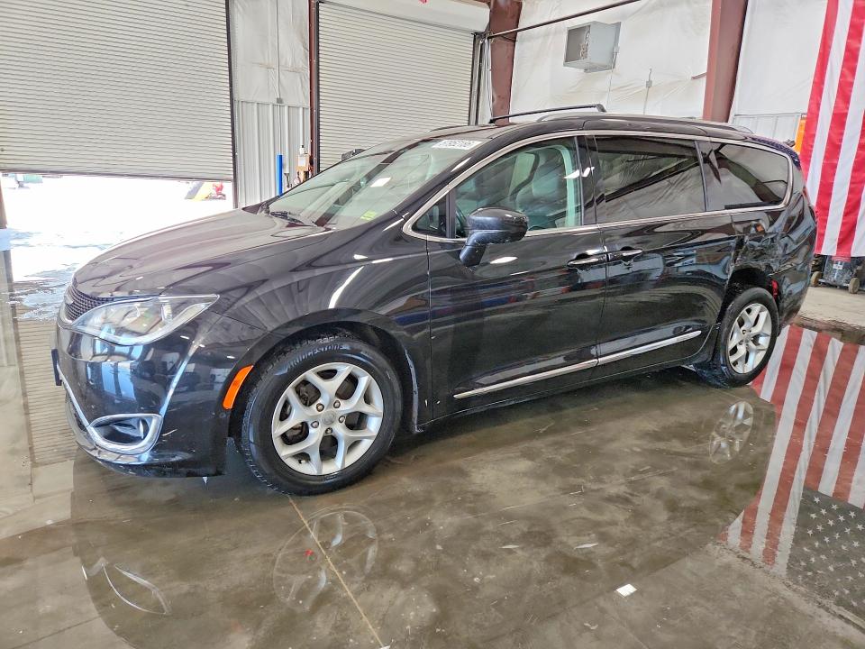 2020 Chrysler Pacifica მანქანა იყიდება აუქციონზე, vin: 2C4RC1EGXLR138116, აუქციონის ნომერი: 57952186