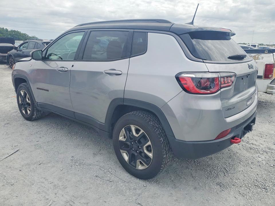 55961706 :رقم المزاد ، 3C4NJDDB3JT201112 vin ، 2018 Jeep Compass مزاد بيع
