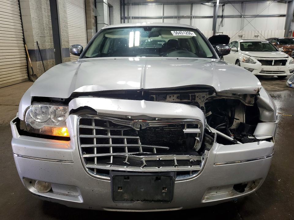 56451206 :رقم المزاد ، 2C3CK5CV4AH181763 vin ، 2010 Chrysler 300 مزاد بيع
