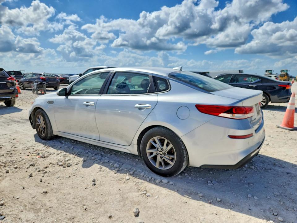 2019 Kia Optima მანქანა იყიდება აუქციონზე, vin: 5XXGT4L35KG282091, აუქციონის ნომერი: 57200016