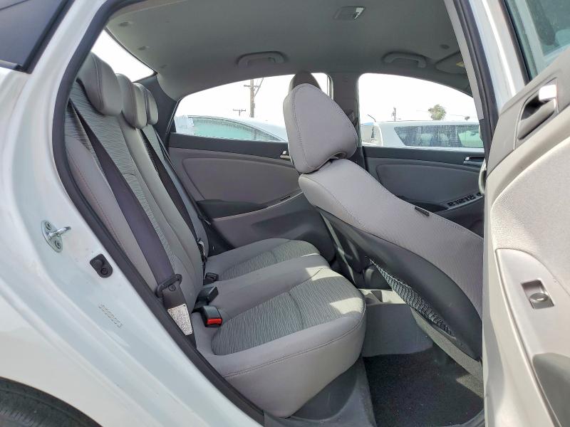 55677536 :رقم المزاد ، KMHCT4AE6FU922047 vin ، 2015 Hyundai Accent مزاد بيع