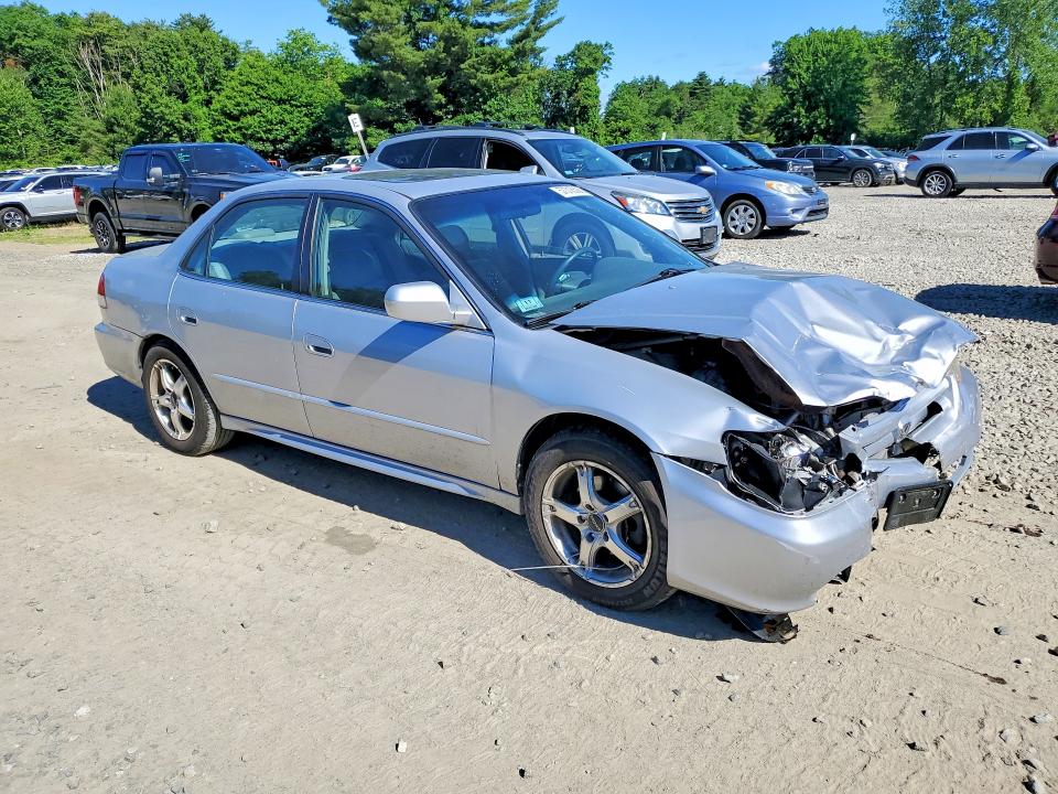57318536 :رقم المزاد ، 1HGCG16532A002499 vin ، 2002 Honda Accord مزاد بيع