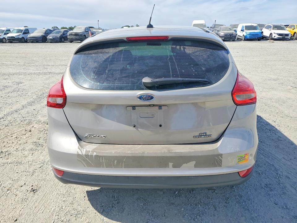 2015 Ford Focus მანქანა იყიდება აუქციონზე, vin: 1FADP3K26FL233990, აუქციონის ნომერი: 59354246