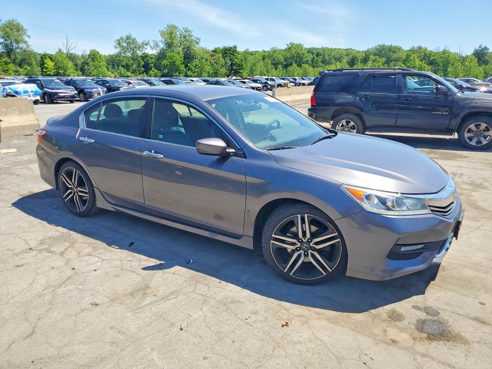 Продажа на аукционе авто 2017 Honda Accord, vin: 1HGCR2F13HA155745, номер лота: 55621296