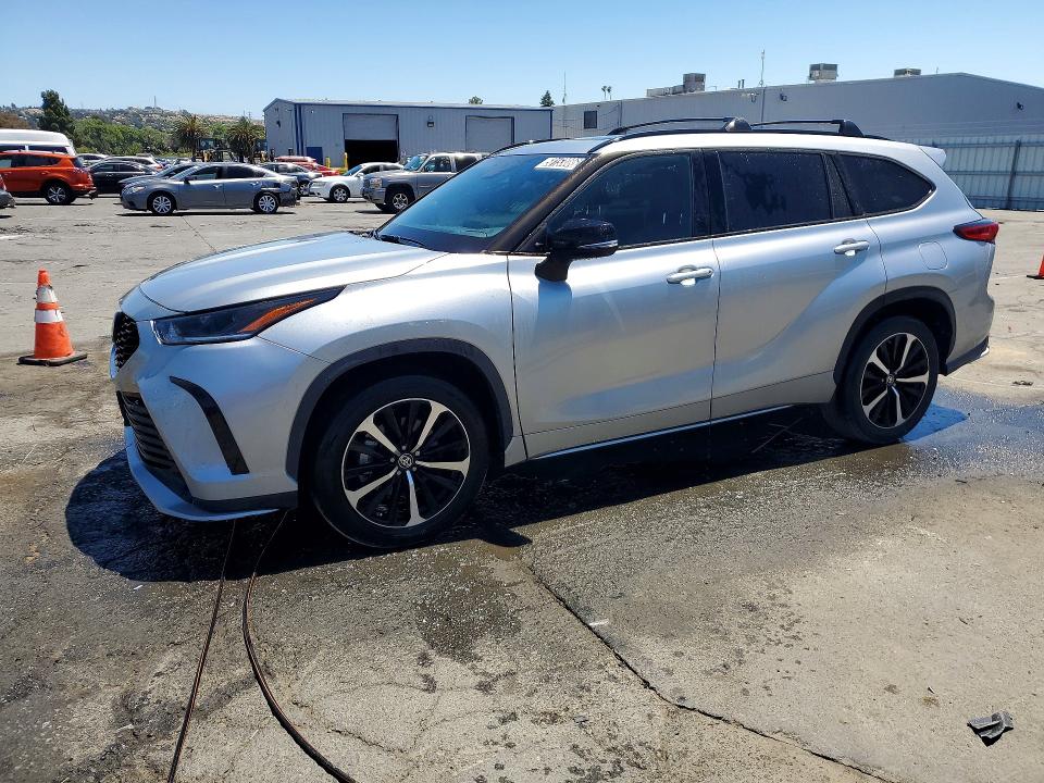 Aukcja sprzedaży 2022 Toyota Highlander, vin: 5TDJZRBH2NS223033, numer aukcji: 58153086