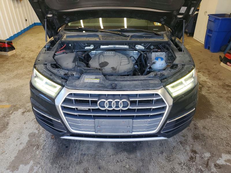 56501996 :رقم المزاد ، WA1BNAFY4J2002279 vin ، 2018 Audi Q5 مزاد بيع