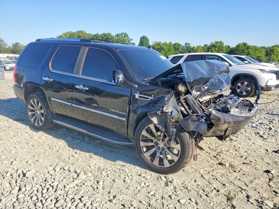 2010 Cadillac Escalade მანქანა იყიდება აუქციონზე, vin: 1GYUKBEF7AR213636, აუქციონის ნომერი: 56266686