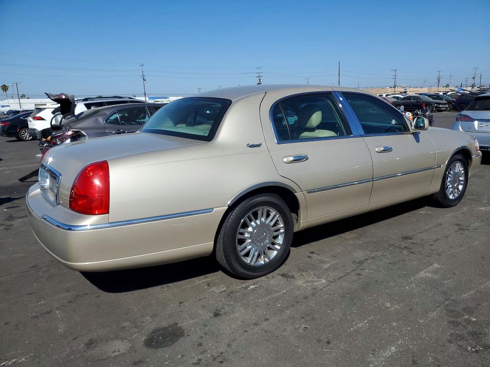 Aukcja sprzedaży 2010 Lincoln Town Car, vin: 2LNBL8CV6AX623823, numer aukcji: 58449446