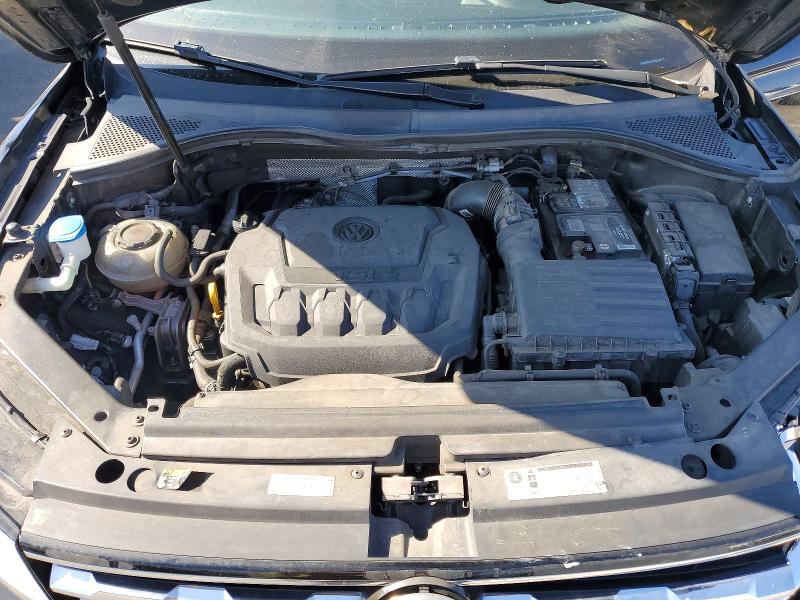 58832596 :رقم المزاد ، 3VV3B7AX9JM214416 vin ، 2018 Volkswagen Tiguan مزاد بيع