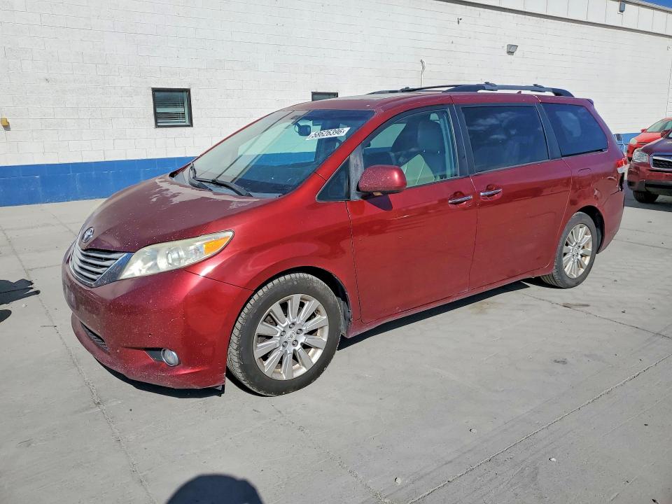 Aukcja sprzedaży 2011 Toyota Sienna, vin: 5TDYK3DC2BS007566, numer aukcji: 58626396