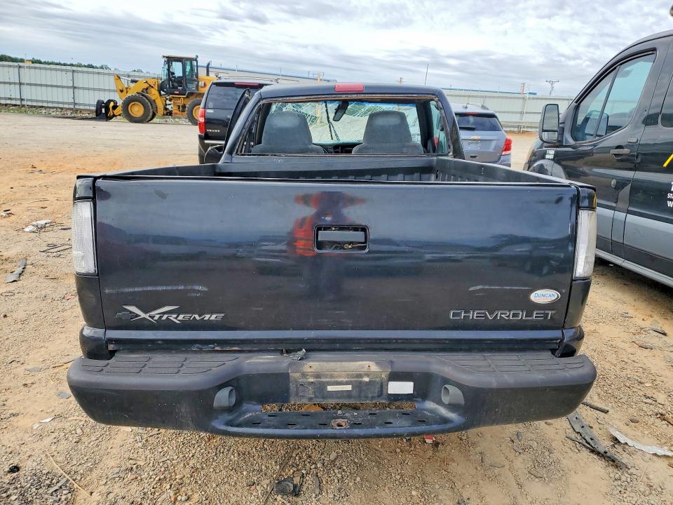 57197326 :رقم المزاد ، 1GCCS1459Y8286799 vin ، 2000 Chevrolet S Truck مزاد بيع
