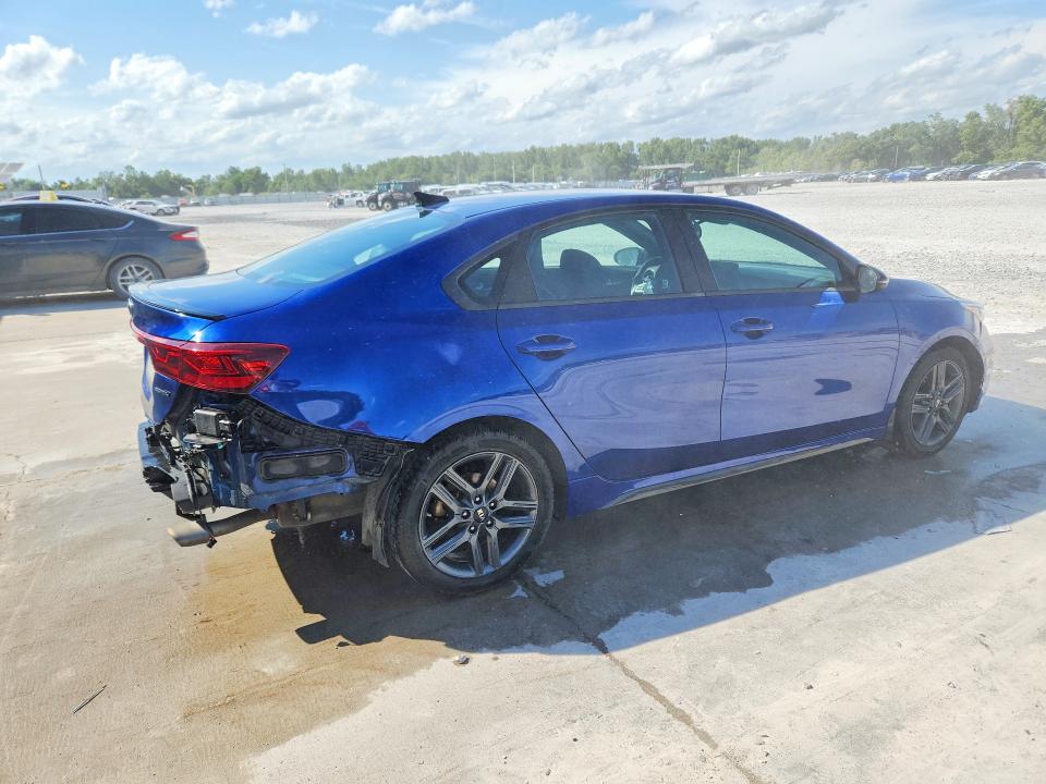 57421716 :رقم المزاد ، 3KPF34AD5ME375325 vin ، 2021 Kia Forte مزاد بيع