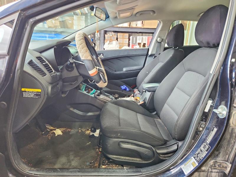 56261996 :رقم المزاد ، KNAFK5A85H5697408 vin ، 2017 Kia Forte مزاد بيع