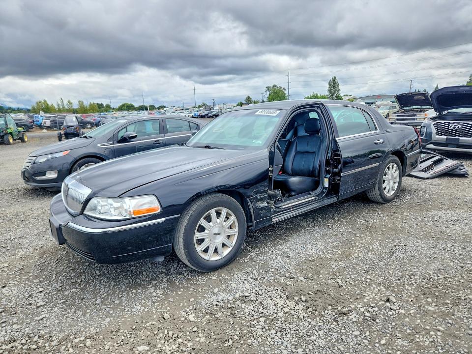 Aukcja sprzedaży 2010 Lincoln Town Car, vin: 2LNBL8CV2AX613239, numer aukcji: 58930606