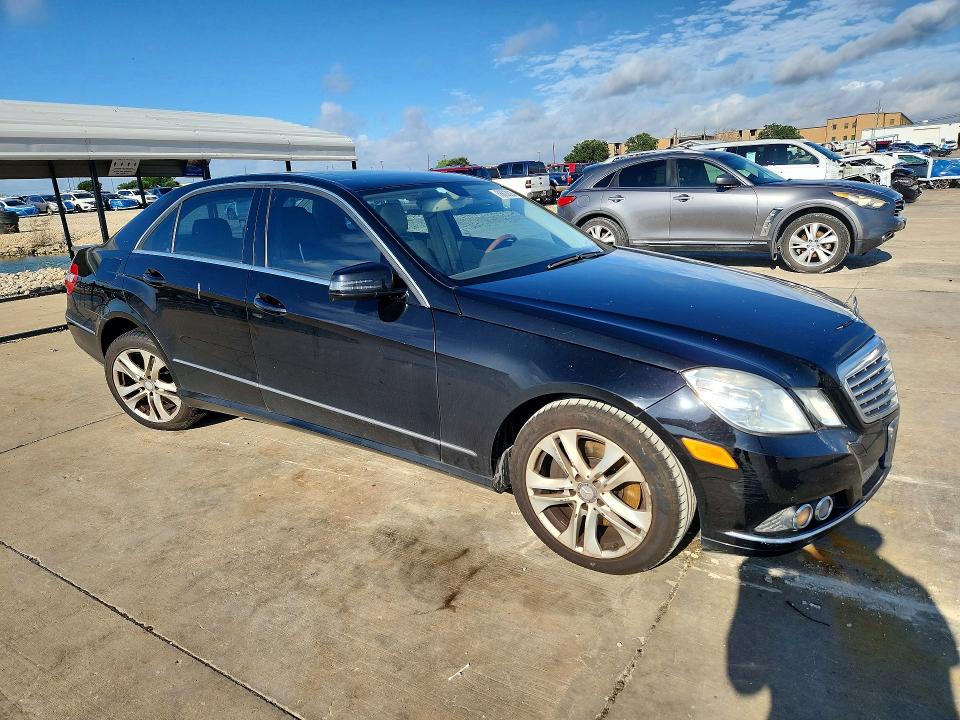 56623626 :رقم المزاد ، WDDHF5GB5AA163380 vin ، 2010 Mercedes-benz E مزاد بيع