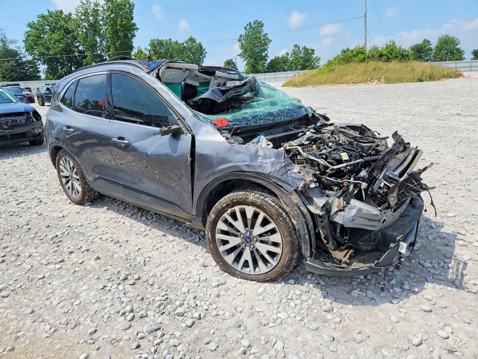 58816736 :رقم المزاد ، 1FMCU9J97NUB96405 vin ، 2022 Ford Escape مزاد بيع