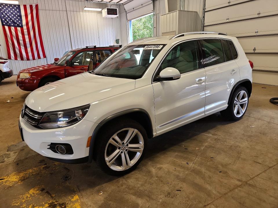 56447096 :رقم المزاد ، WVGBV7AX7GW094119 vin ، 2016 Volkswagen Tiguan مزاد بيع