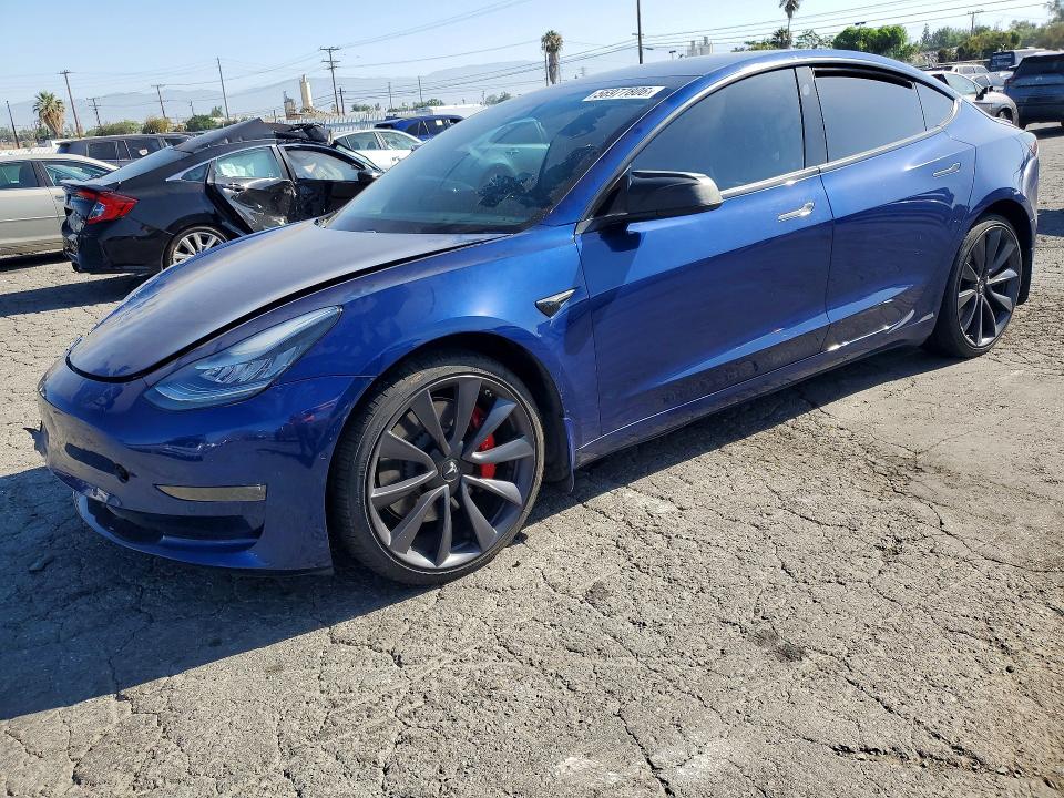 56977806 :رقم المزاد ، 5YJ3E1EC8LF641202 vin ، 2020 Tesla Model 3 مزاد بيع