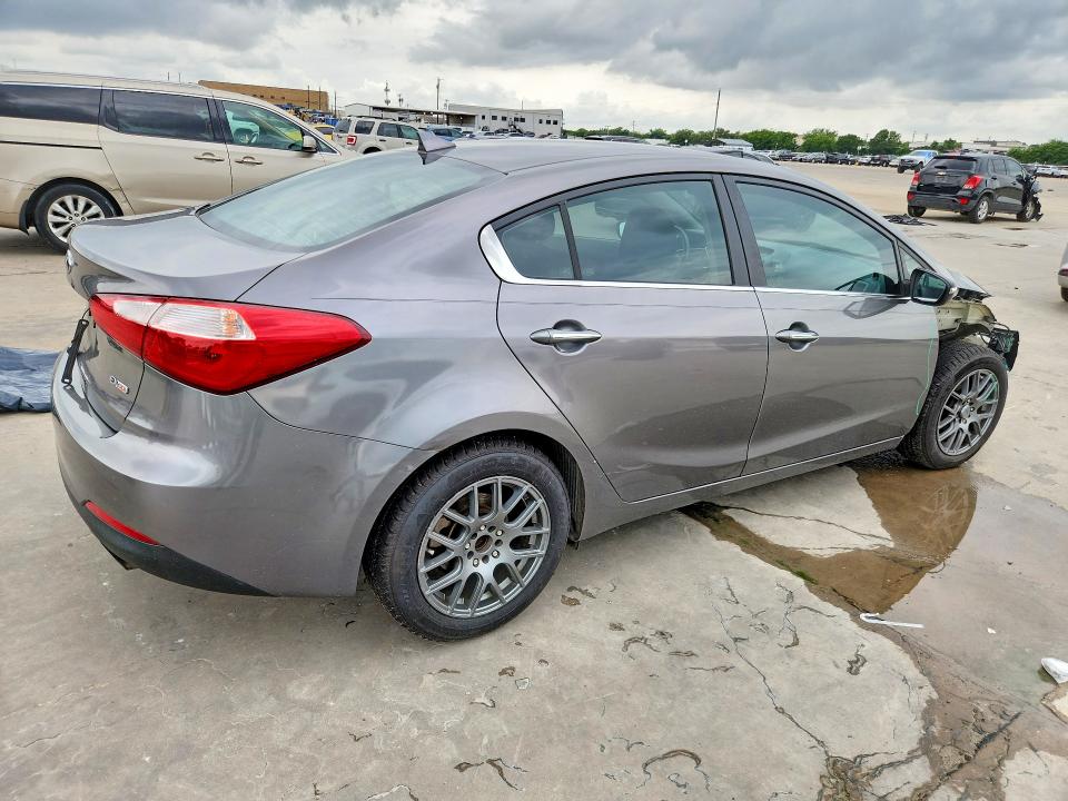 Продажа на аукционе авто 2015 Kia Forte, vin: KNAFX4A83F5309195, номер лота: 56348976