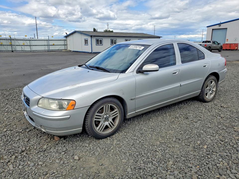 2005 Volvo S60 მანქანა იყიდება აუქციონზე, vin: YV1RS592252485153, აუქციონის ნომერი: 57205216