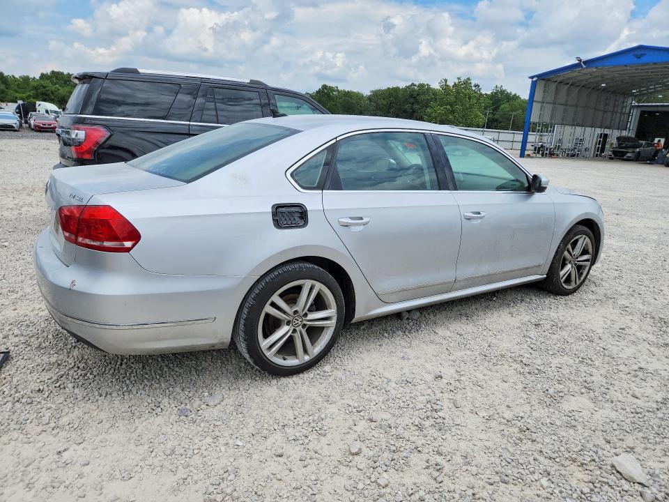 55386676 :رقم المزاد ، 1VWCN7A32EC039966 vin ، 2014 Volkswagen Passat مزاد بيع