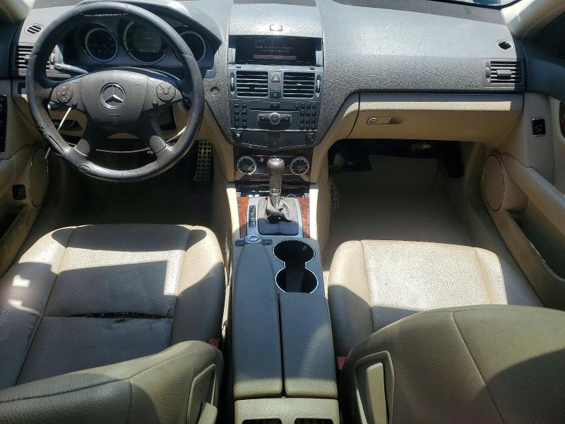 2010 Mercedes-benz C მანქანა იყიდება აუქციონზე, vin: WDDGF8BB7AR126885, აუქციონის ნომერი: 55643316