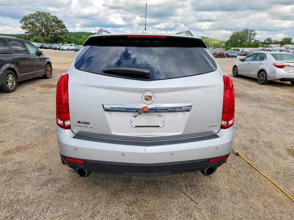 57704296 :رقم المزاد ، 3GYFNGE30FS585181 vin ، 2015 Cadillac Srx مزاد بيع