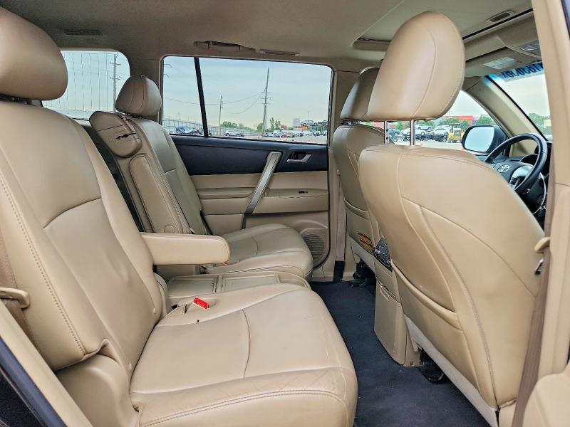 Продажа на аукционе авто 2013 Toyota Highlander, vin: 5TDBK3EH6DS272297, номер лота: 58183066