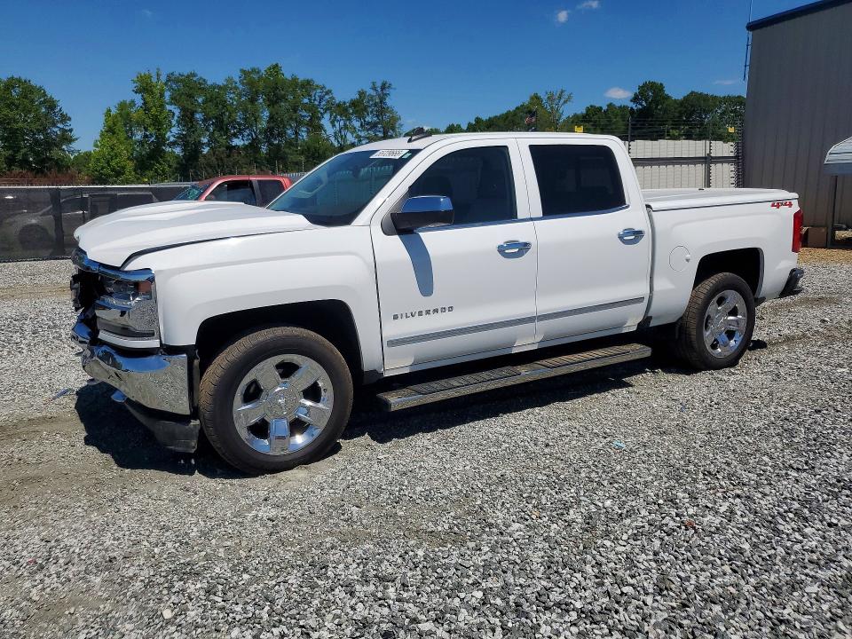 55729666 :رقم المزاد ، 3GCUKSEC8JG623762 vin ، 2018 Chevrolet Silverado مزاد بيع