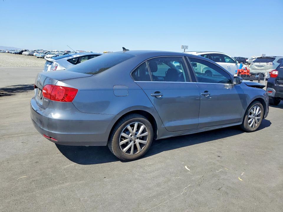 2013 Volkswagen Jetta მანქანა იყიდება აუქციონზე, vin: 3VWDX7AJXDM411094, აუქციონის ნომერი: 57546746
