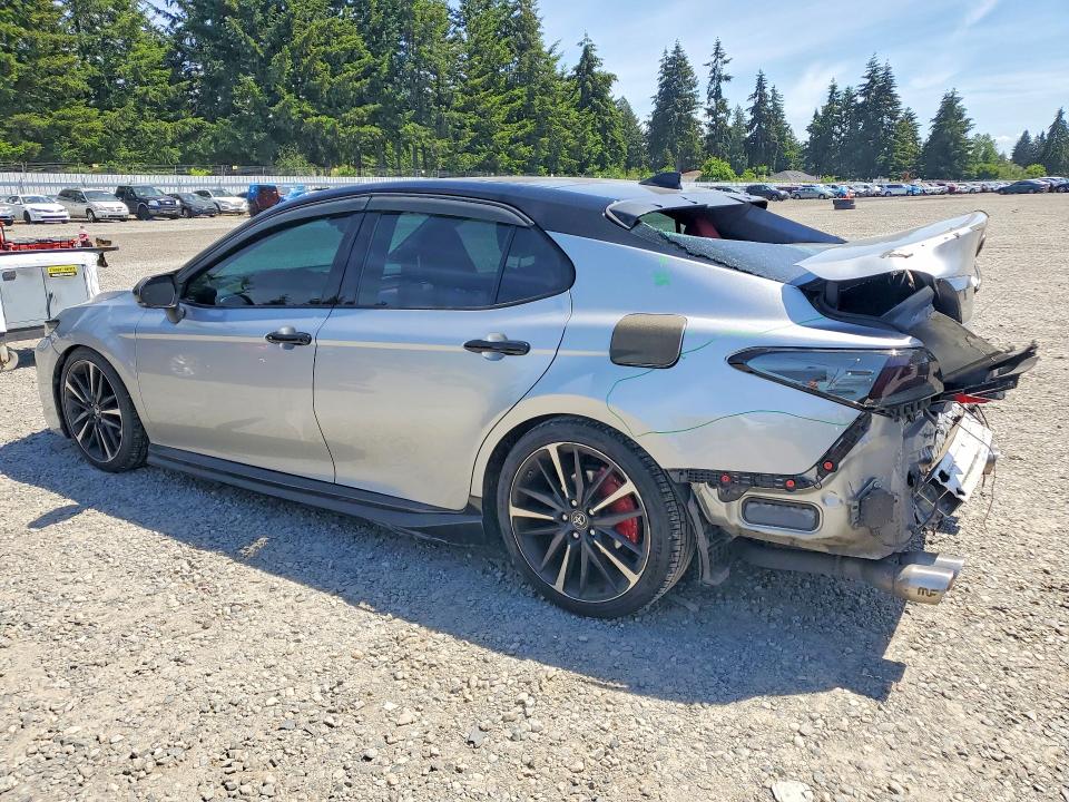 55522206 :رقم المزاد ، 4T1BZ1HK4JU015617 vin ، 2018 Toyota Camry مزاد بيع
